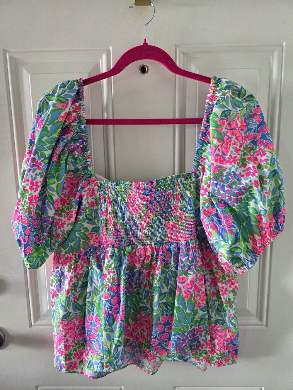 Lilly Pulitzer, Floral Puff Sleeved Top, Size 16, Excellent USED condition - Picture 2 of 3